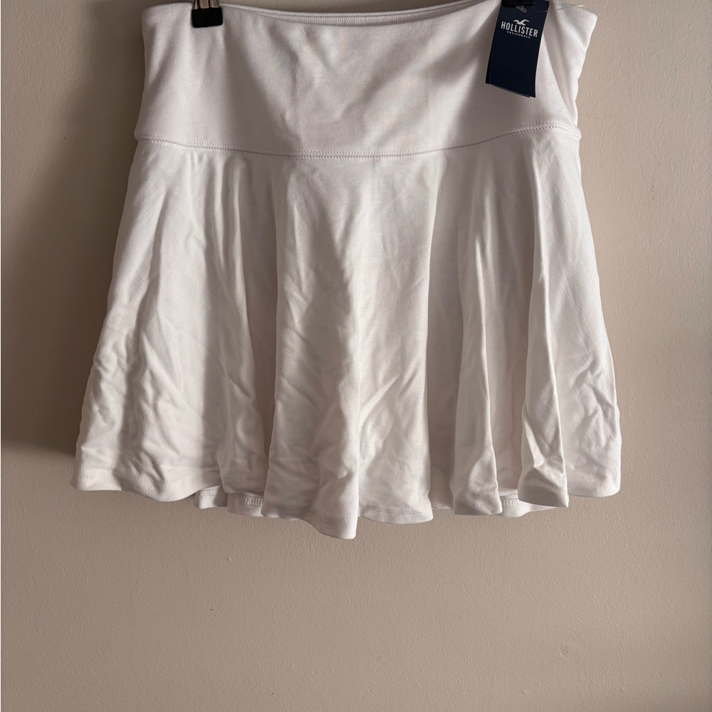 Hollister Women's Classic White Skater Skort